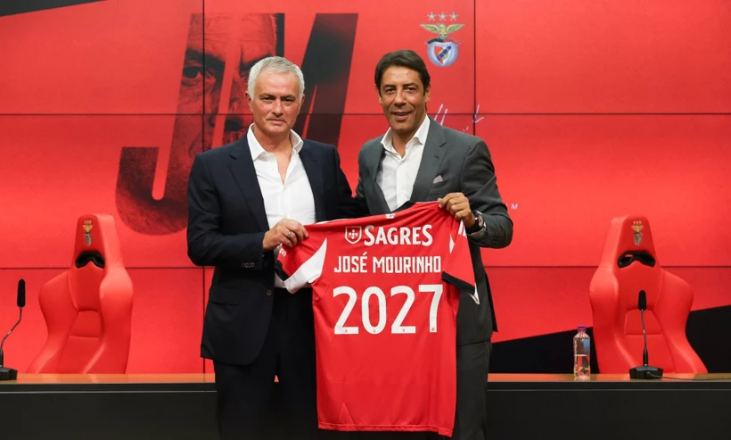 Mourinho 25 Yıl Sonra Benfica’ya Döndü